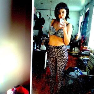 Meet your Posher, Sheila